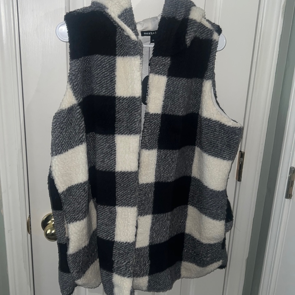 Mesh & Lace Hooded Vest